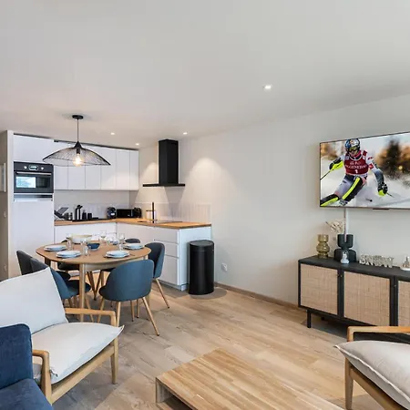 Ourse Bleue - 3 Pieces Pour 7 Personnes 341 Courchevel